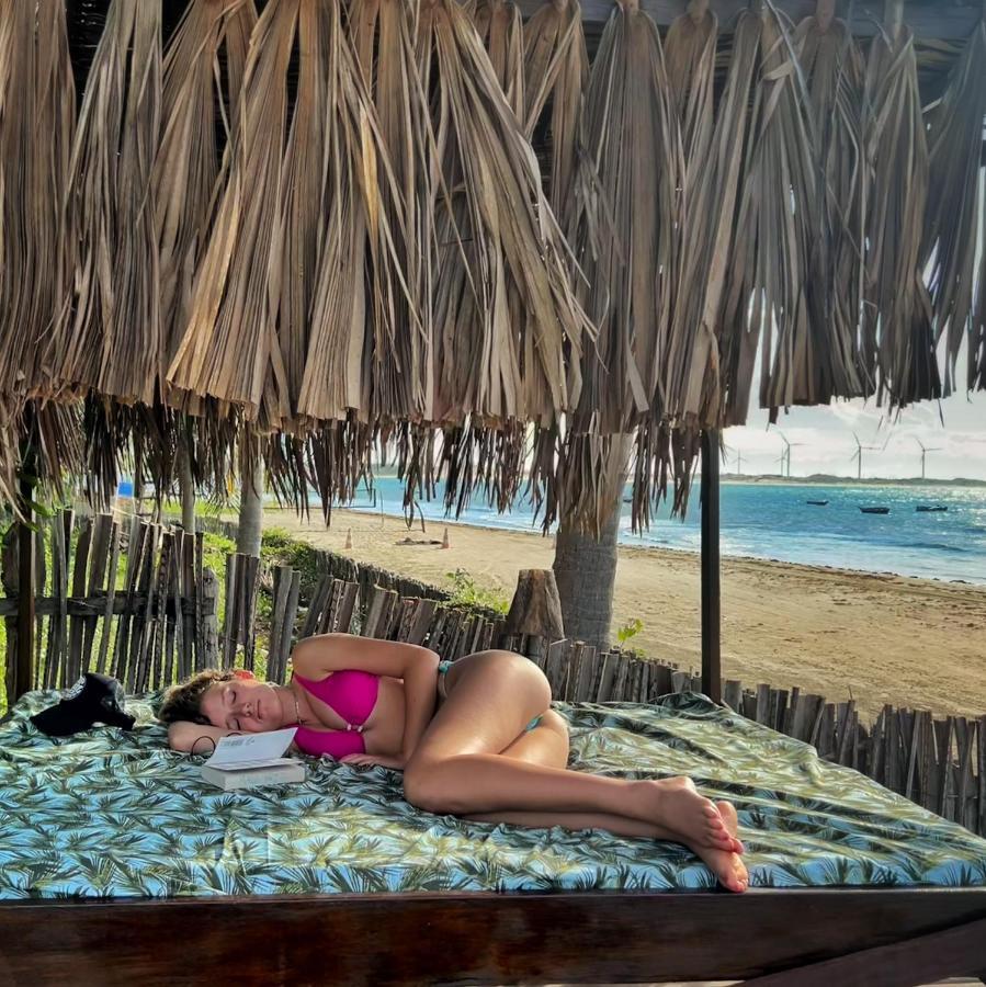 The Spot - Beachfront Sports Pousada อิกาไรย์ ภายนอก รูปภาพ