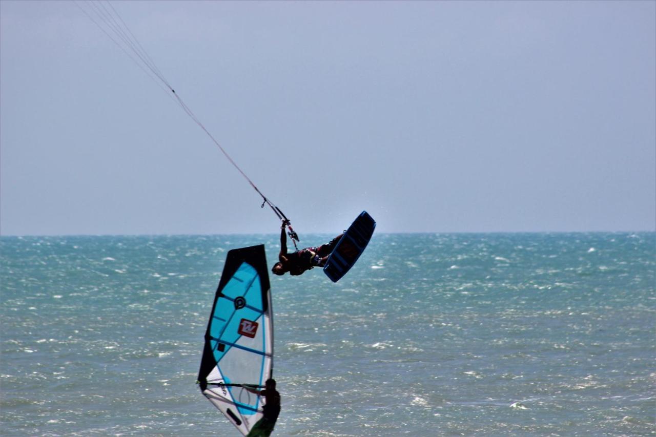 The Spot - Beachfront Sports Pousada อิกาไรย์ ภายนอก รูปภาพ
